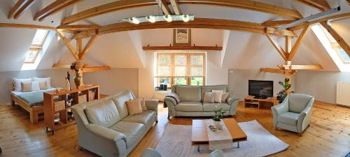Apartmán Brasserie Avion — 4-Star Luxury Hotel in Roznov Pod Radhostem, Czech Republic