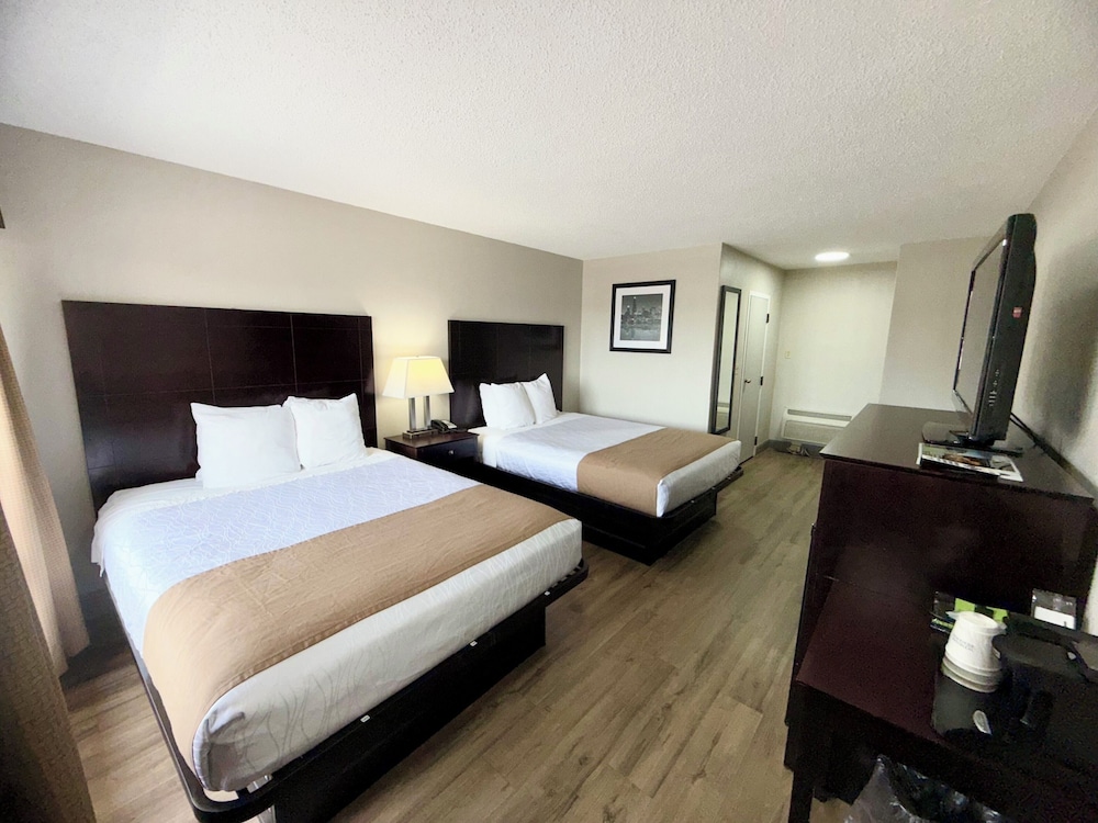 Days Inn by Wyndham St. Charles IL - photo 19