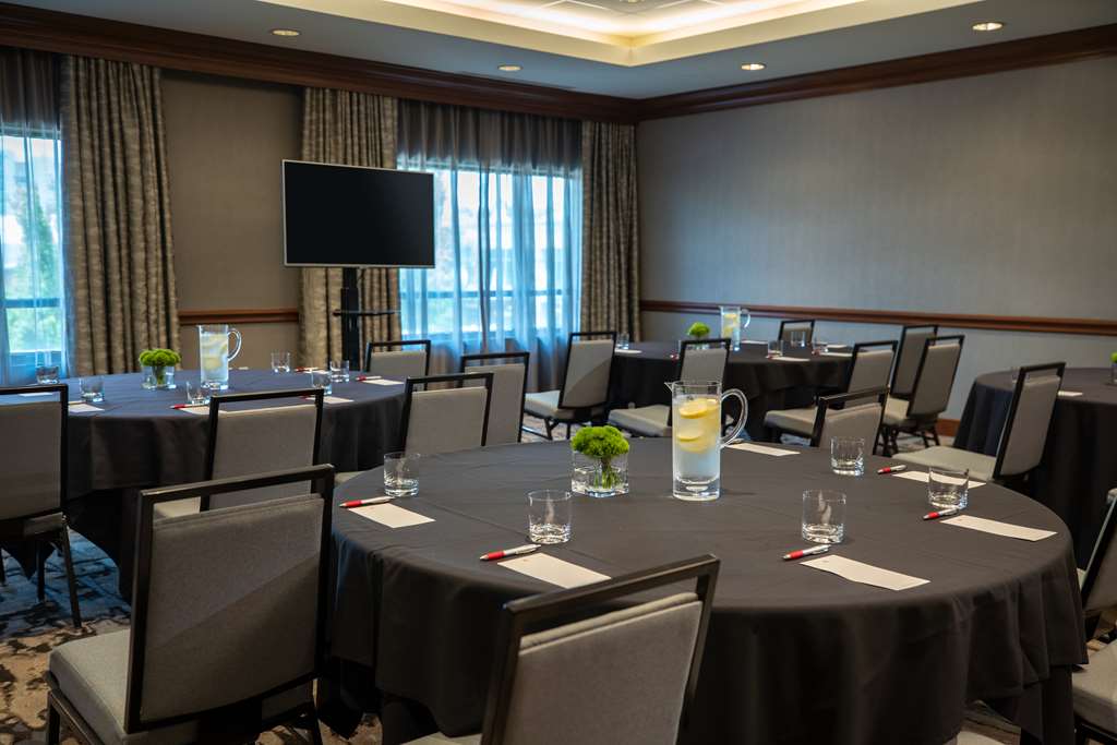 Hyatt Regency Coralville - photo 57