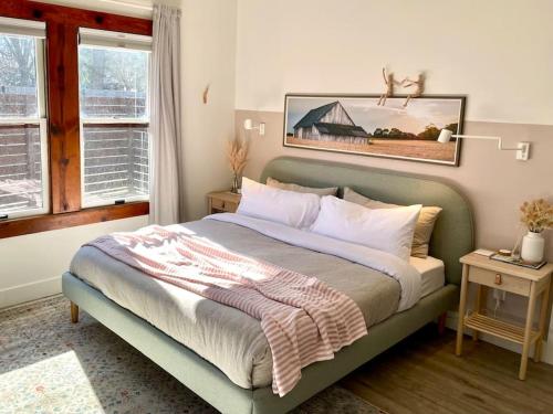 South Austin Historic Parish Hall in Bouldin Creek — 4-Star Luxury Hotel in Austin, United States