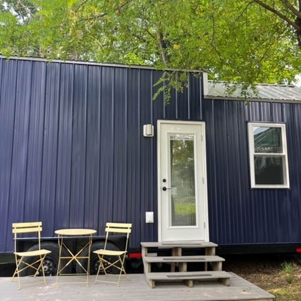 The Tiny Getaway Home - photo 3