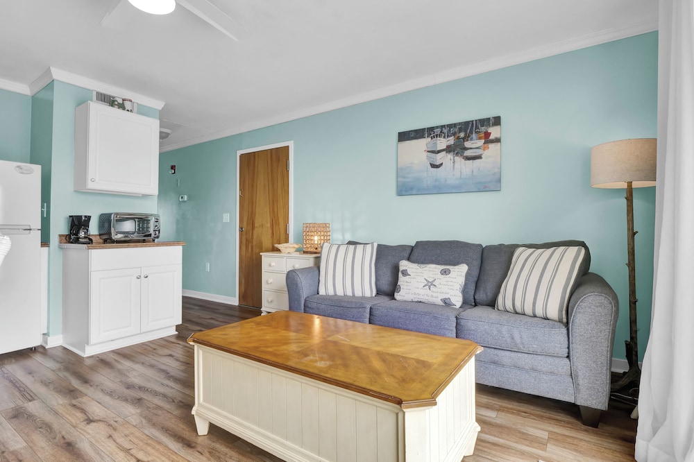 Sandpeddler Inn & Suites - photo 184