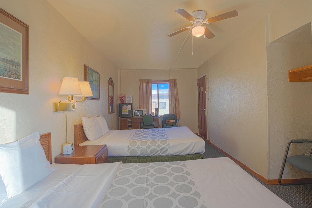 Love Hotels Silver Street by OYO at Hurley WI - photo 23