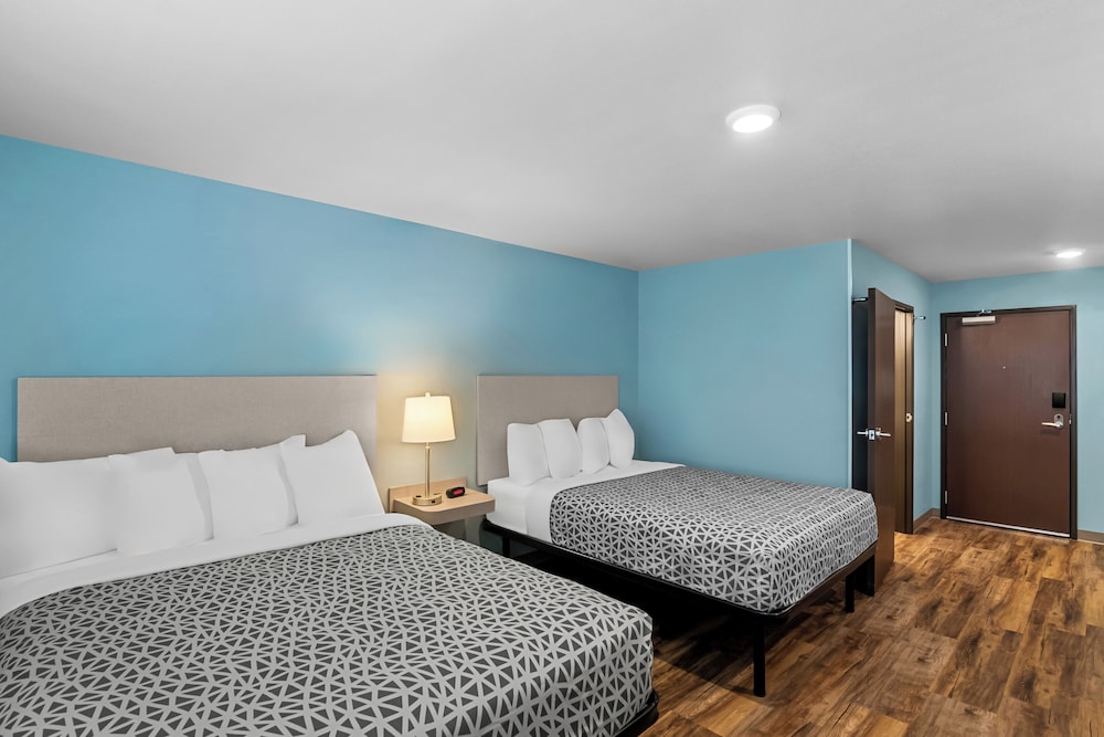 Woodspring Suites Newington Hartford South - photo 8