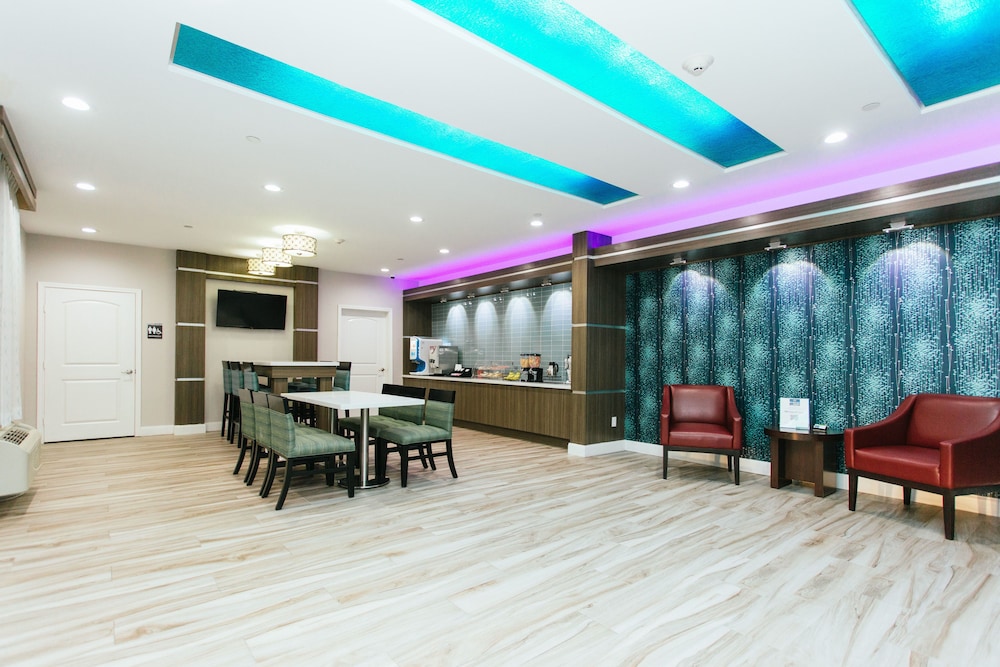 Express Inn Spring - photo 4