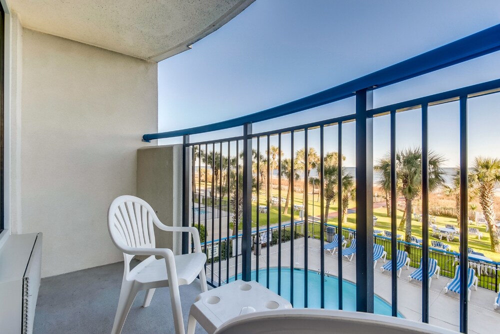 Boardwalk Resort by Hosteeva - photo 119