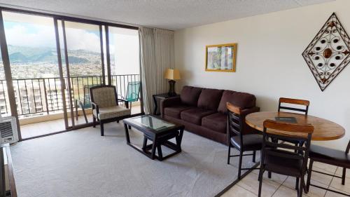 Updated 22nd Floor Waikiki Condo Free parking & WiFi Ideal for large family by Koko Resort Vacation Rentals - photo 6