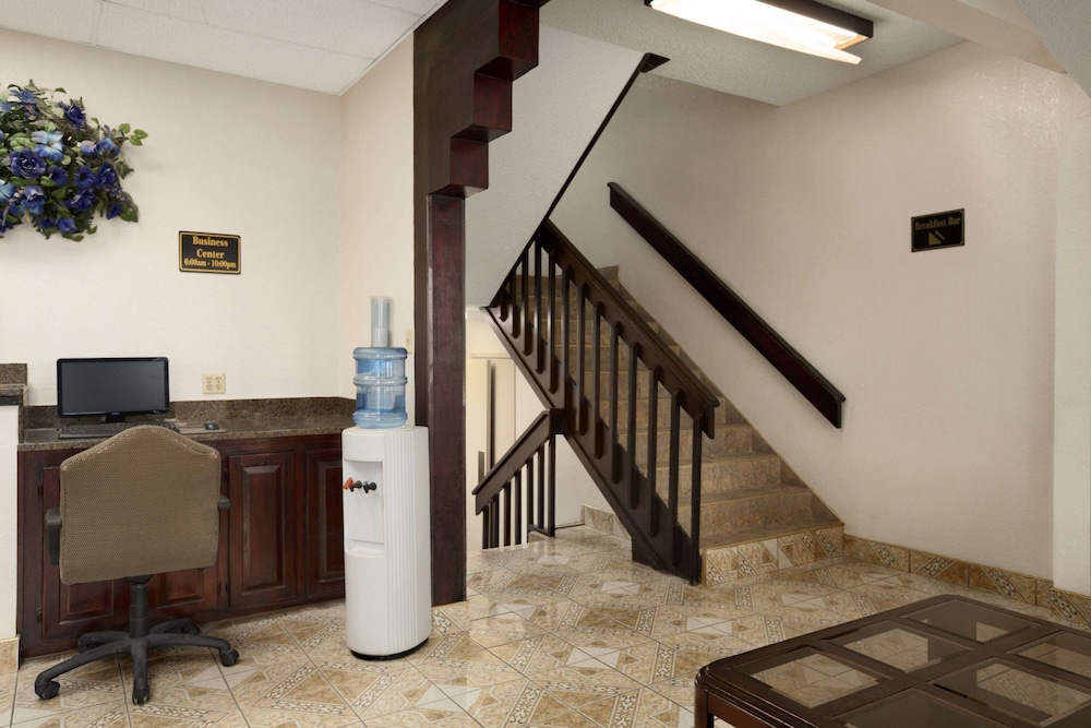 Super 8 by Wyndham Carlsbad - photo 38