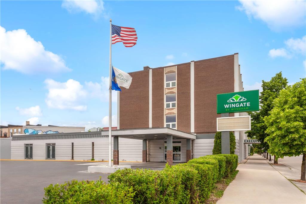 Wingate by Wyndham Sheboygan - carbon neutral hotel in Sheboygan