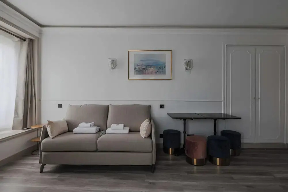 Charming Apartment 1br 4p Plaine de monceau — 4-Star Luxury Hotel in Paris, France