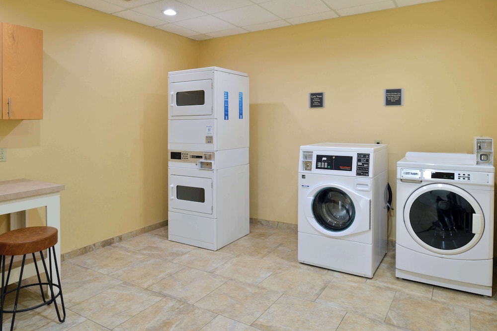 Hilton Garden Inn Denton - photo 28