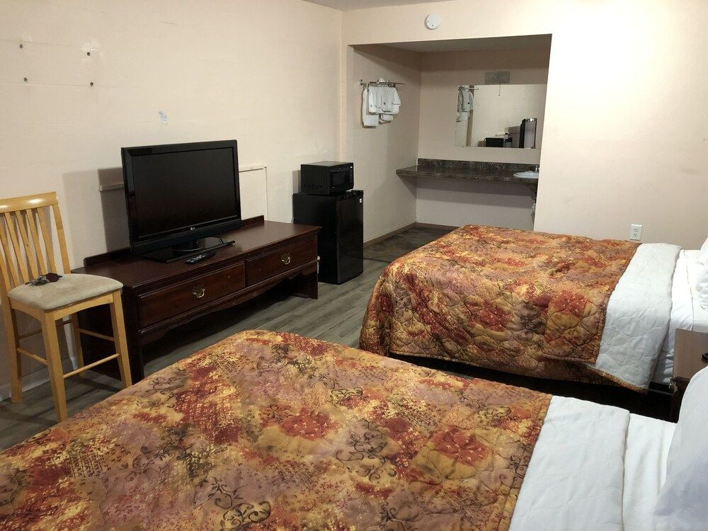 Town Motel - photo 11