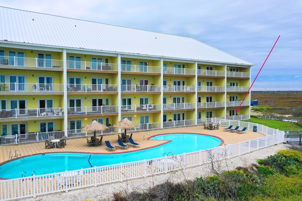 Salt & Sun by Avantstay Beach Access Pool - photo 35