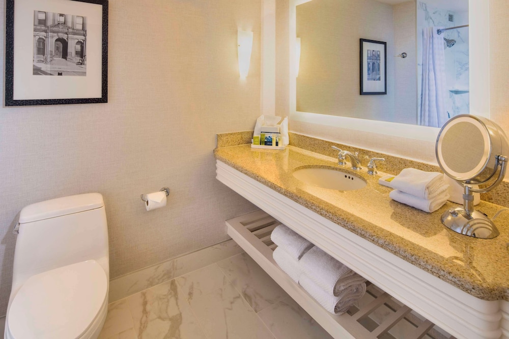 Hilton Philadelphia at Penn's Landing - photo 43