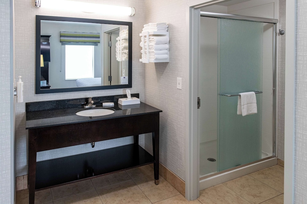 Hampton Inn & Suites Effingham - photo 60