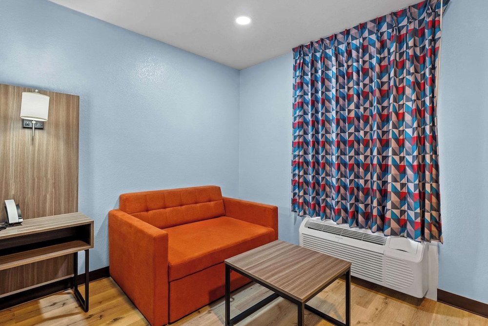 Rodeway Inn & Suites Brookhaven MS - photo 14