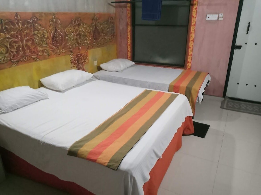 Haritha Holidays Rooms & Restaurant in Negombo, Sri Lanka