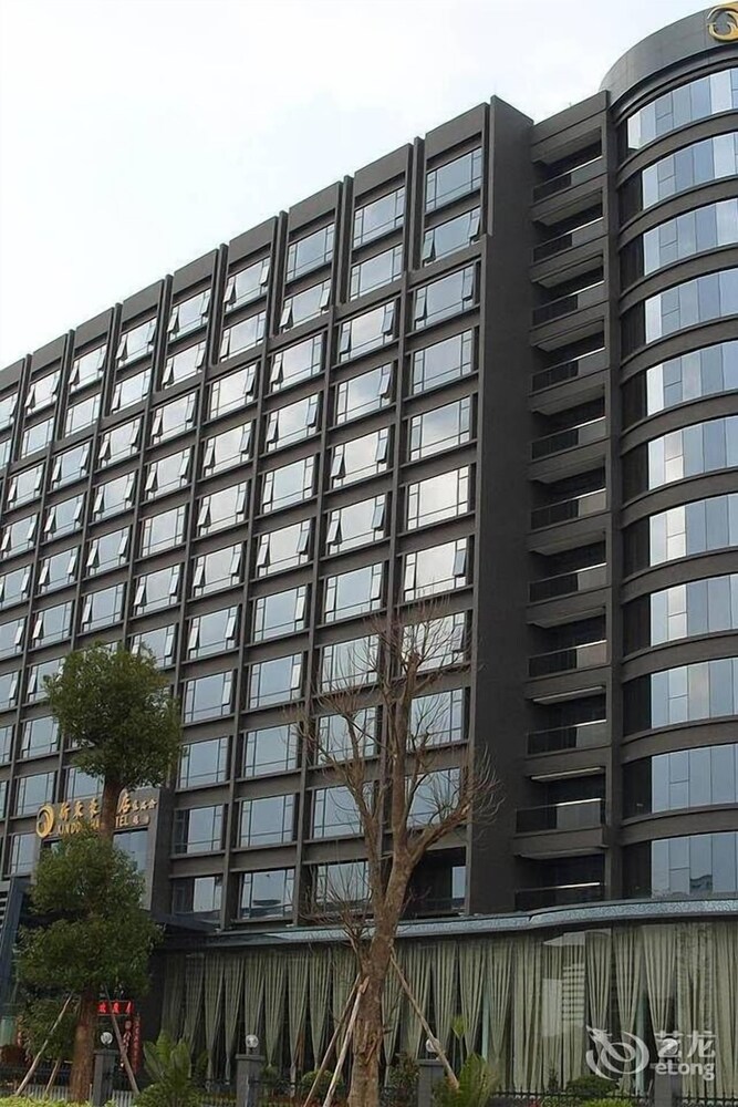 Guangzhou Xindonghao Hotel — 4-Star Luxury Hotel in Guangzhou, People's Republic of China