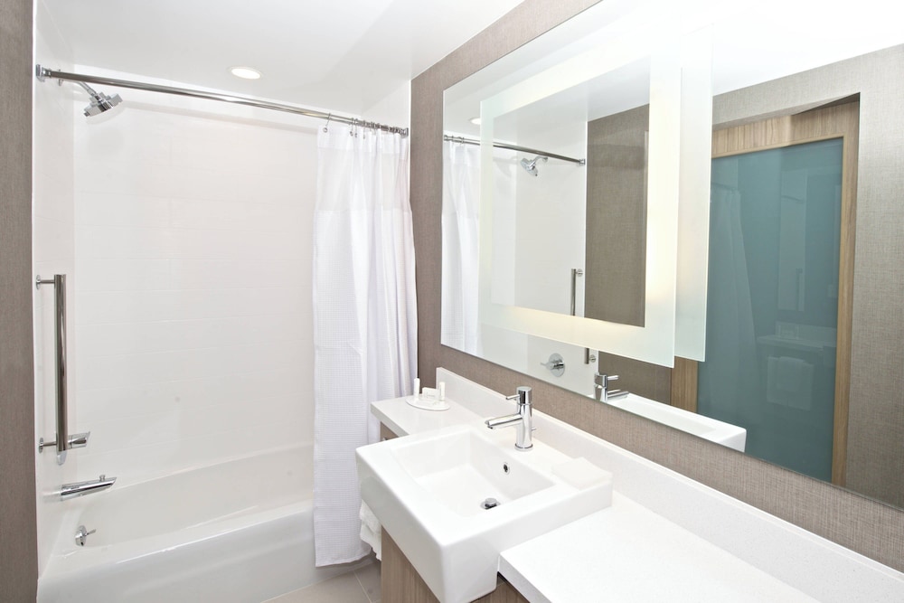 SpringHill Suites by Marriott Seattle Issaquah - photo 15