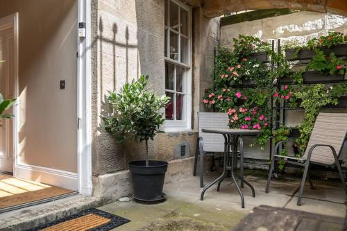 Number 10 — 4-Star Luxury Hotel in Edinburgh, United Kingdom