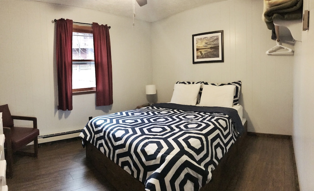 Calm Waters Cabin Resort - photo 19