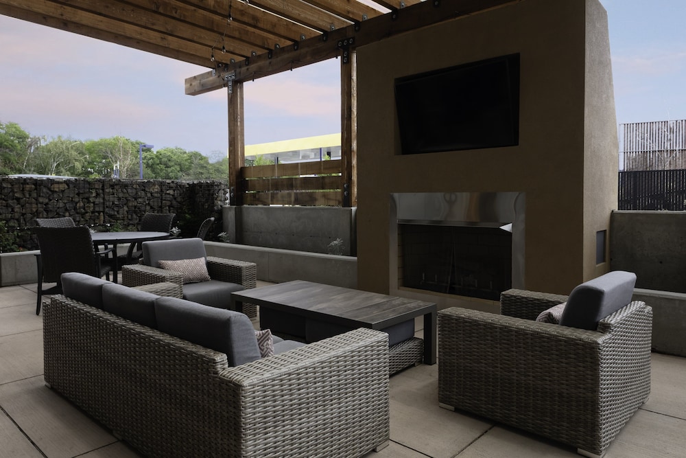 Holiday Inn Express & Suites The Dalles by IHG - photo 18