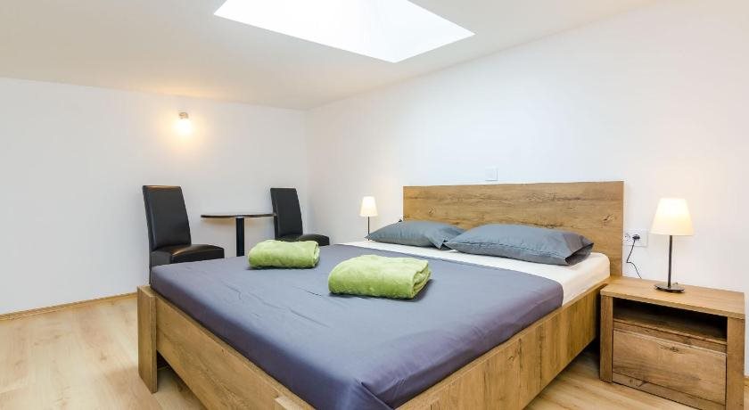 Rooms Baza