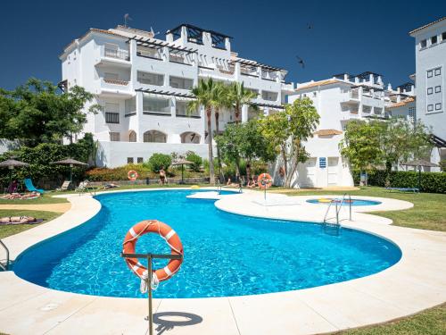 2101 Nice penthouse in complex with pools — 4-Star Luxury Hotel in Manilva, Spain