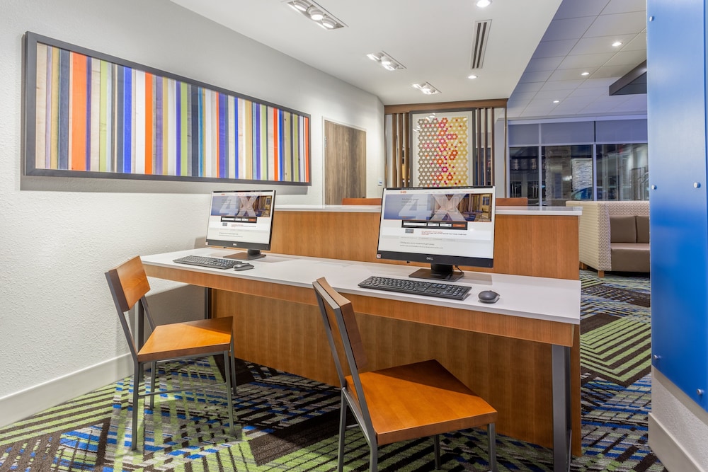 Holiday Inn Express & Suites Florence Cincinnati Airport by IHG - photo 20