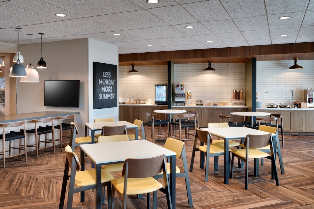 Fairfield by Marriott Inn & Suites Salt Lake City Cottonwood - photo 36