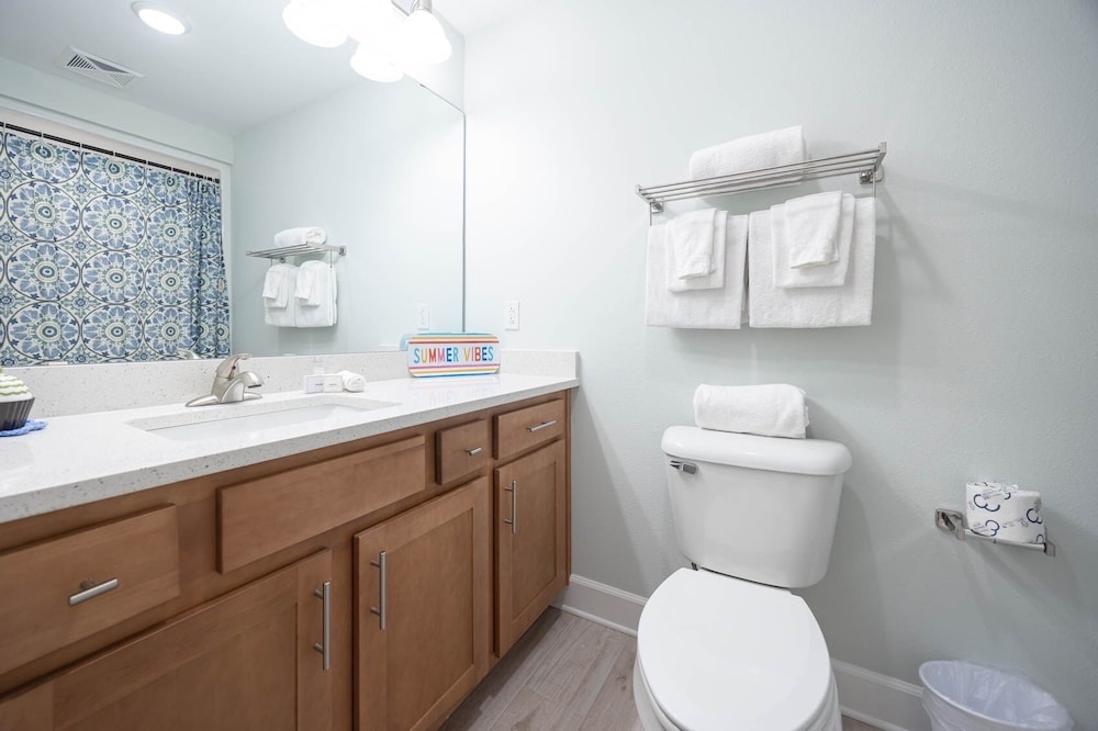 Phoenix Gulf Towers 706 2 Bedroom Condo - photo 15