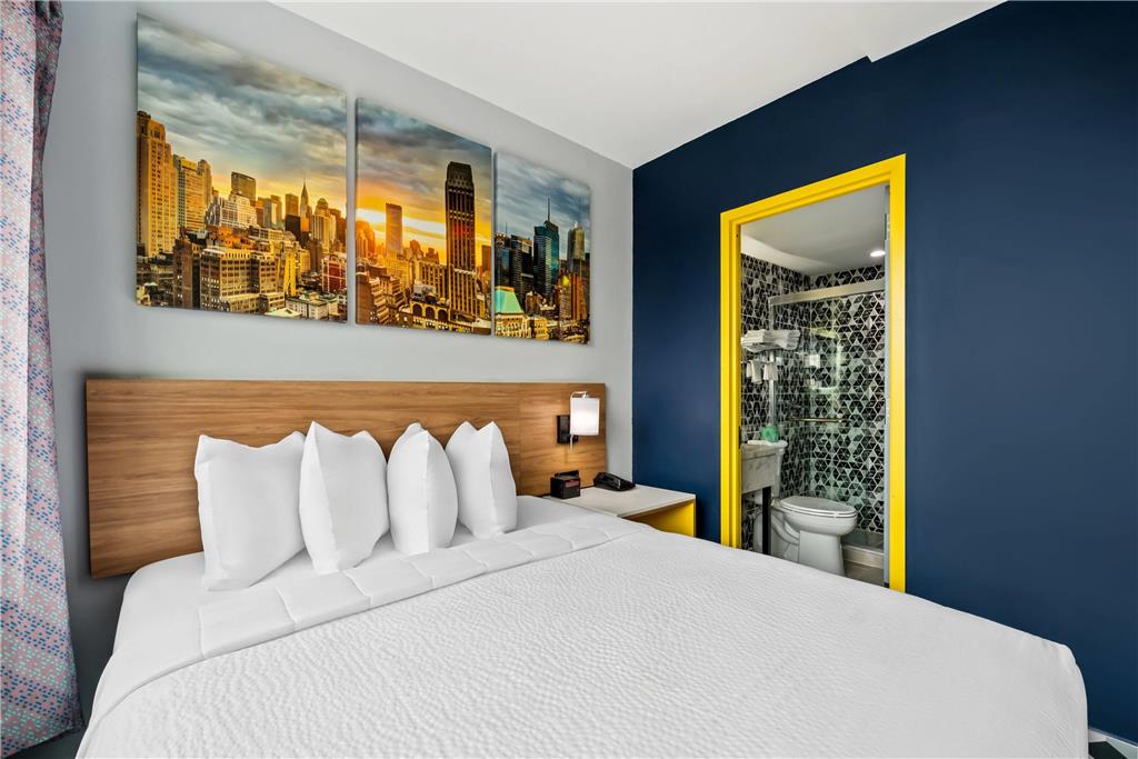 Days Inn by Wyndham New York Chinatown - photo 24