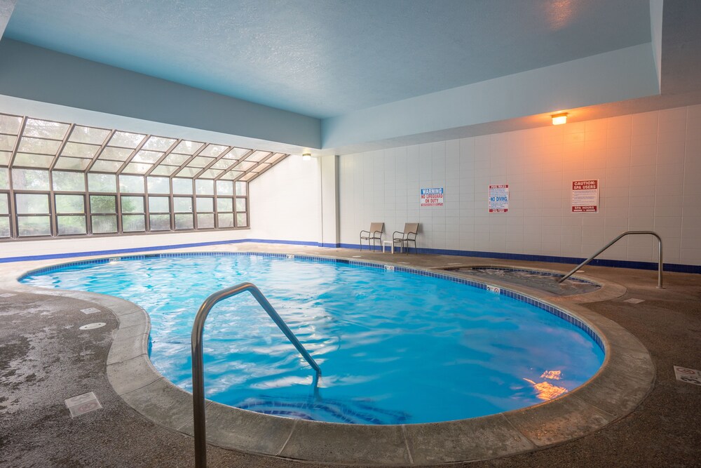 Cottonwood Suites Boise Riverside Downtown - photo 16