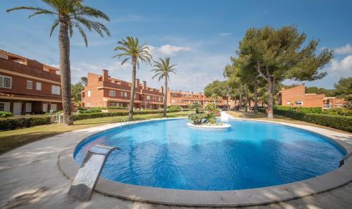 Th151 Casa Adosada Con Piscina Tamarit Resort — Tarragona
