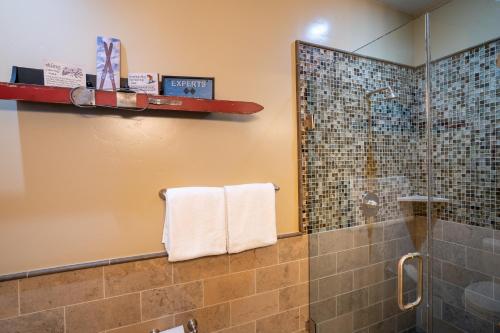 Luxury 4BD Located at Old Greenwood - photo 30