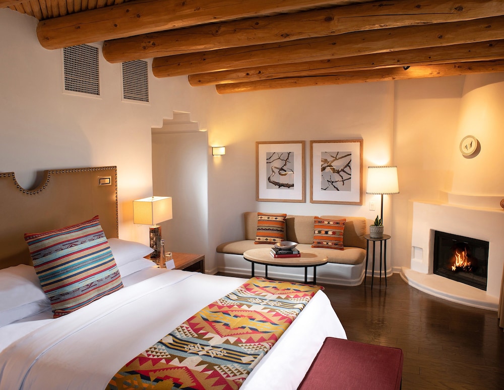Rosewood Inn of the Anasazi - photo 10