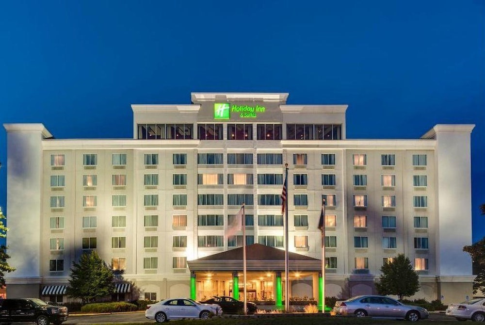 Holiday Inn and Suites Overland Park West an IHG Hotel - featured photo
