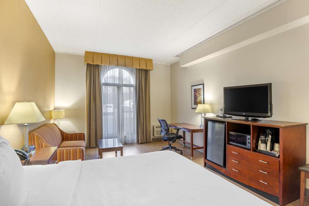 Best Western Plus Governor's Inn - photo 5