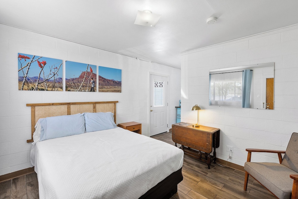 Desert Air Motel - featured photo