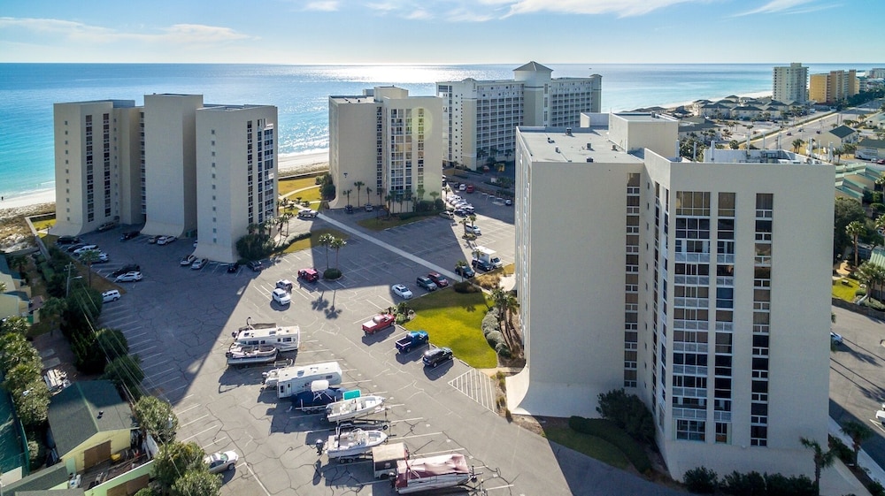 Shoreline Towers 1023 2 Bedroom Condo by RedAwning - photo 18