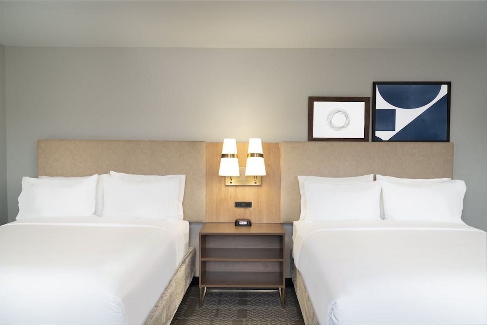 Staybridge Suites Louisville Expo Center - photo 3
