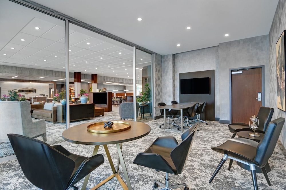 Courtyard by Marriott Hamilton - photo 35