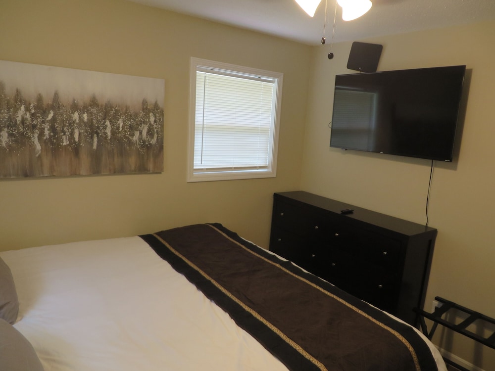 The King Suites - photo 44