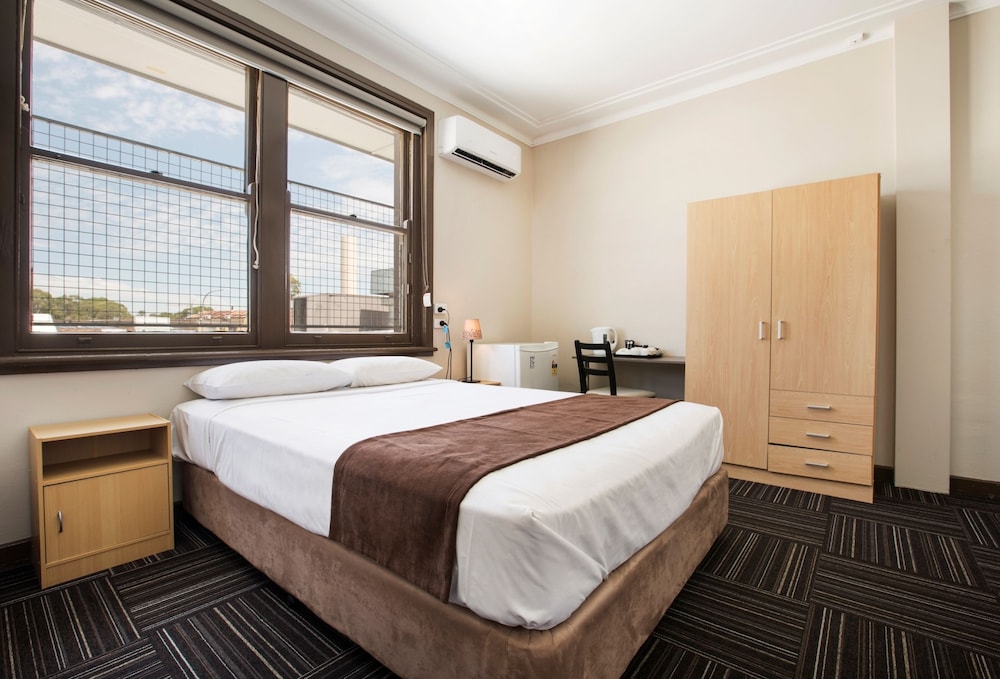 Toongabbie Hotel — hotel in Toongabbie