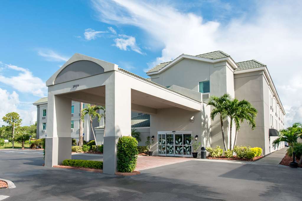 Sleep Inn Clearwater St Petersburg in Clearwater, United States