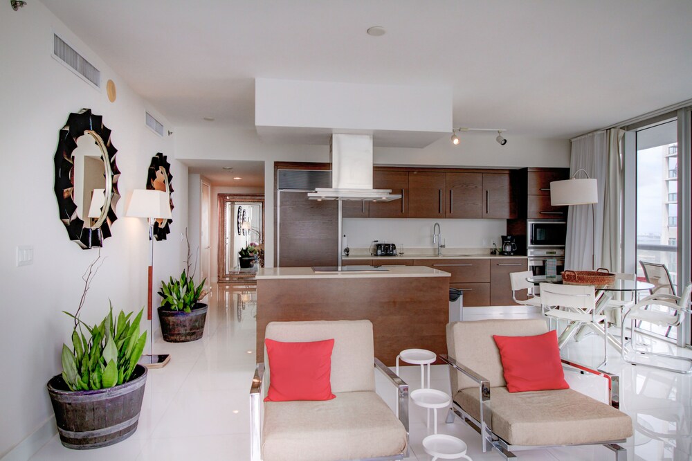 Private Residences at ICON Twr3 by JOS17 - photo 48