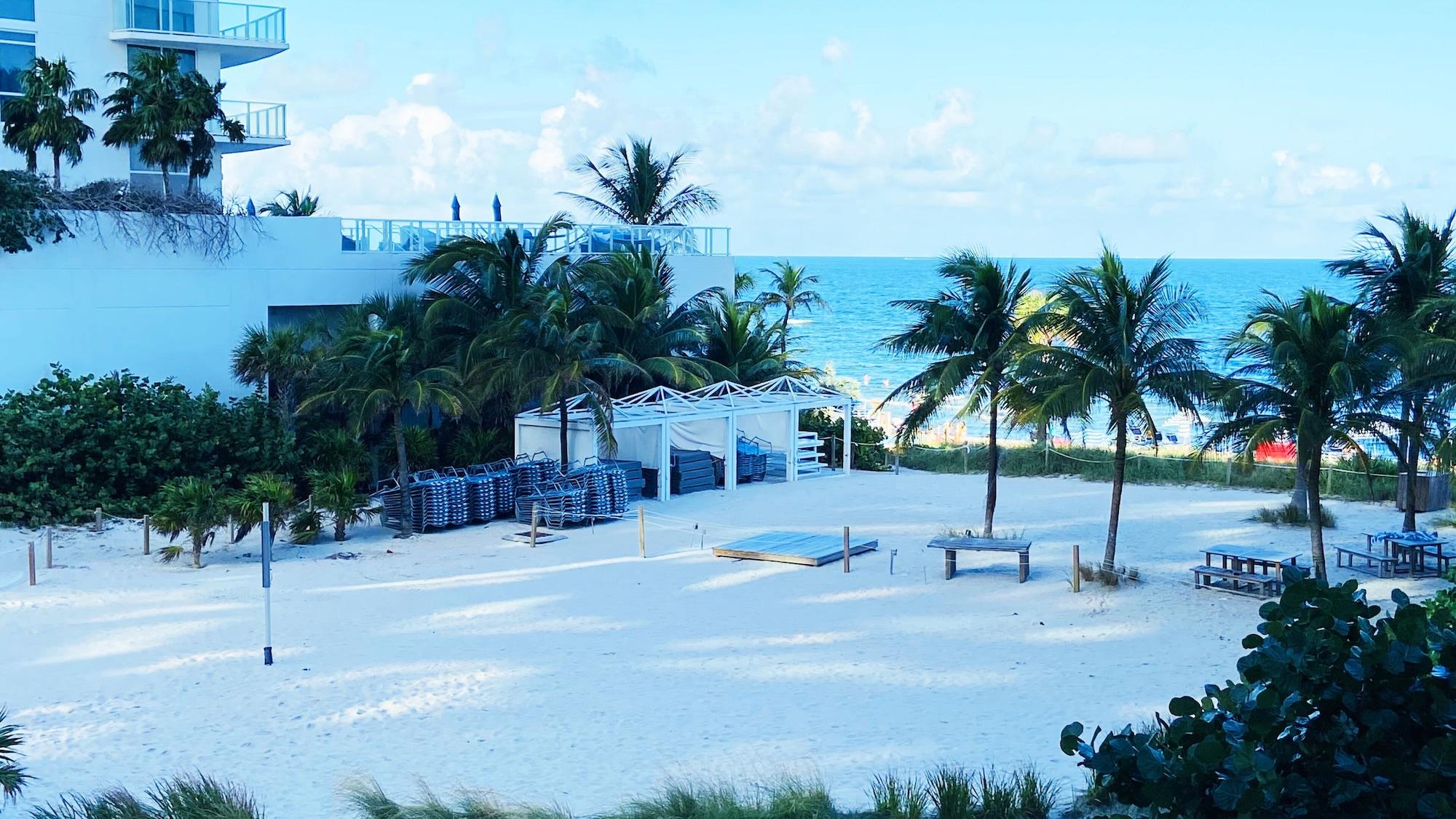 Lyfe Beach Resort - photo 10