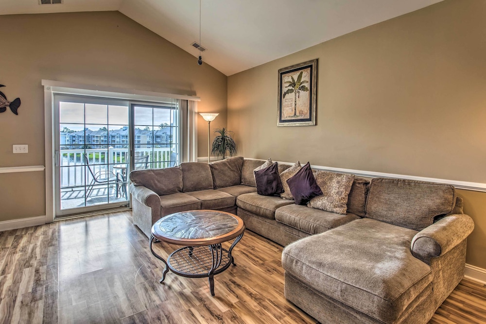 3 Mi to Beach & Golf: Resort Condo in Myrtle Beach - photo 2