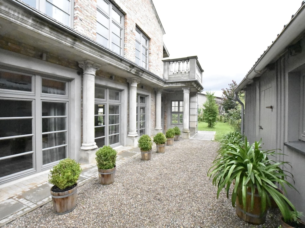 Spacious apartment in Detershagen with terrace — 4-Star Luxury Hotel in Kroepelin, Germany