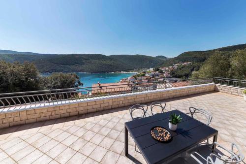 Apartment Rabac 25 — 4-Star Luxury Hotel in Rabac, Croatia